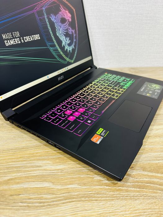 MSI Bravo Ryzen 9+RTX4060-8 ГБ Видеокарта, Большой экран 17,3