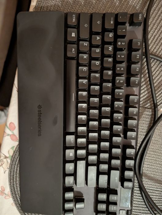 Клавиатура Steelseries Apex 7 TKL