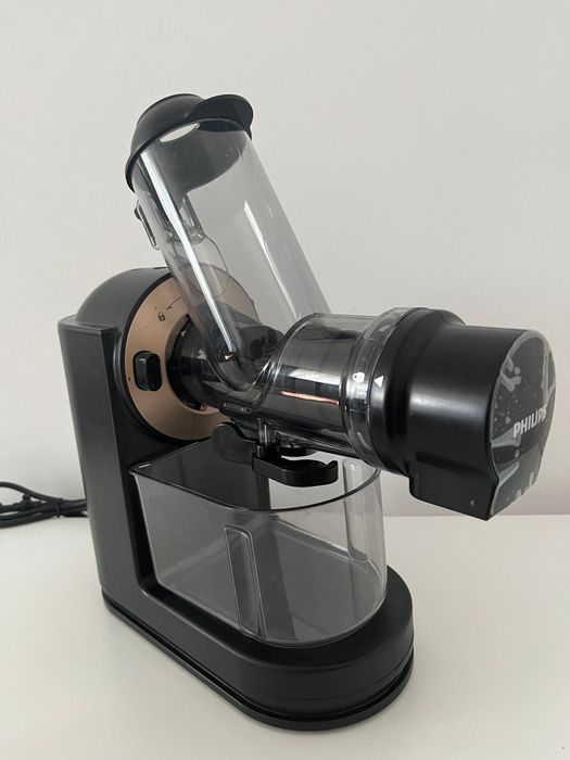 Storcator de fructe si legume prin presare la rece Philips Viva Collec