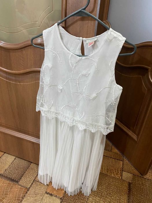 Платья нарядные на девочку