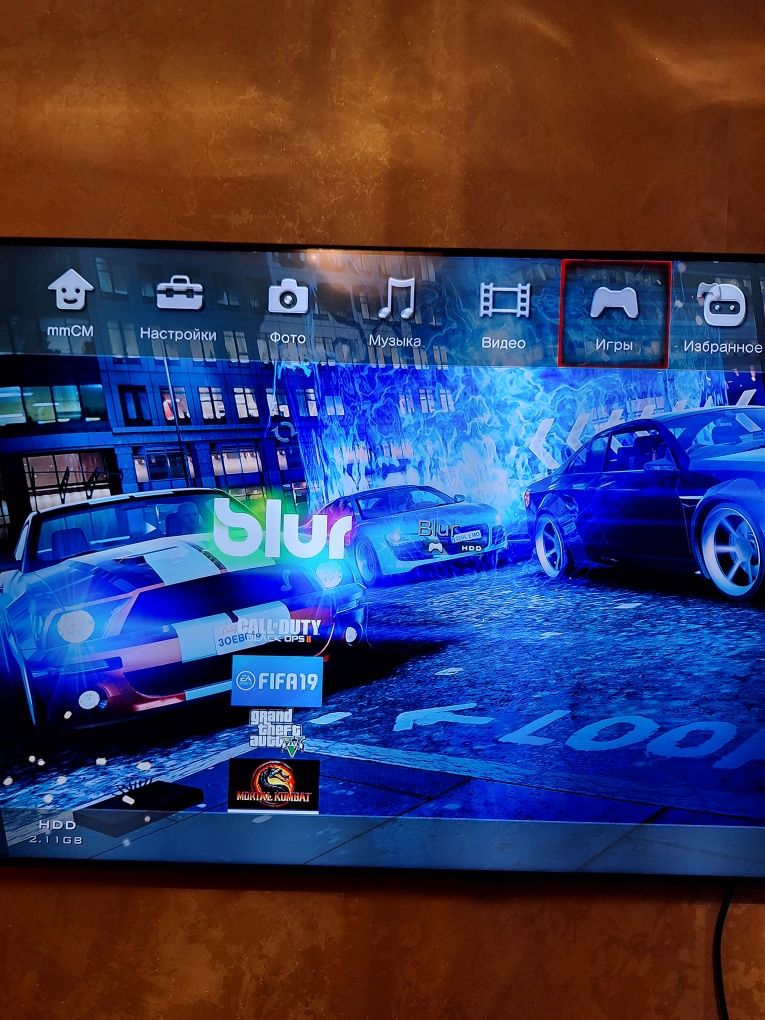 Sony PS-3 Slim 320GB игры записаны 2джойстика