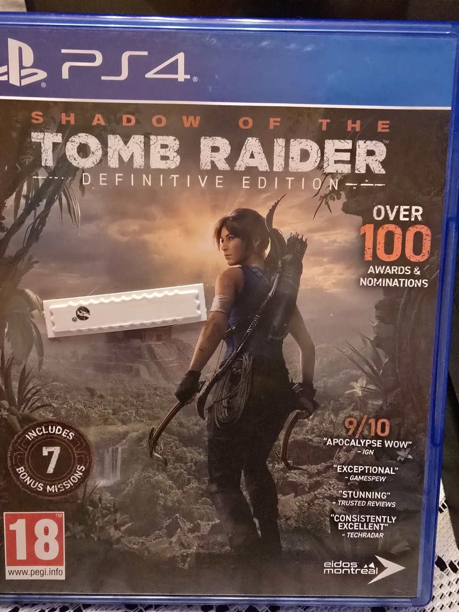 Плейстейшън 4, 1Gb + 5 игри и чанта.