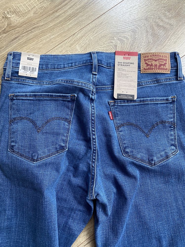 Blugi femei Levi’s 314