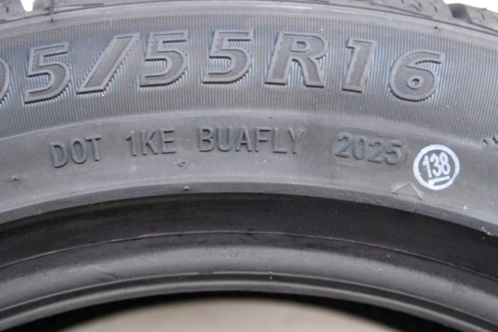 Anvelope iarna noi 195/55R16, 87H, XL, RoadX, DOT 2025