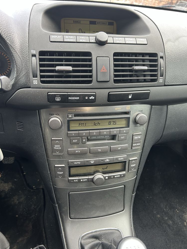 Тойота авенсис 2,2д 150кс на части/Toyota Avensis 2,2d 150ks na chasti