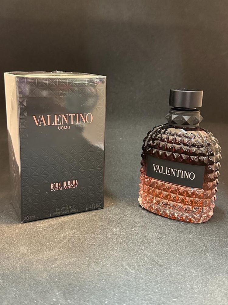 Valentino Born in Roma oumo
