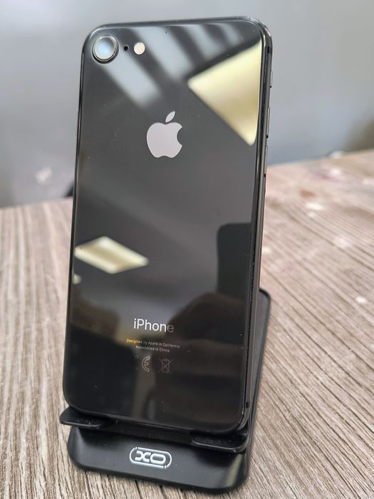iPhone 8 64GB / 83% батерия