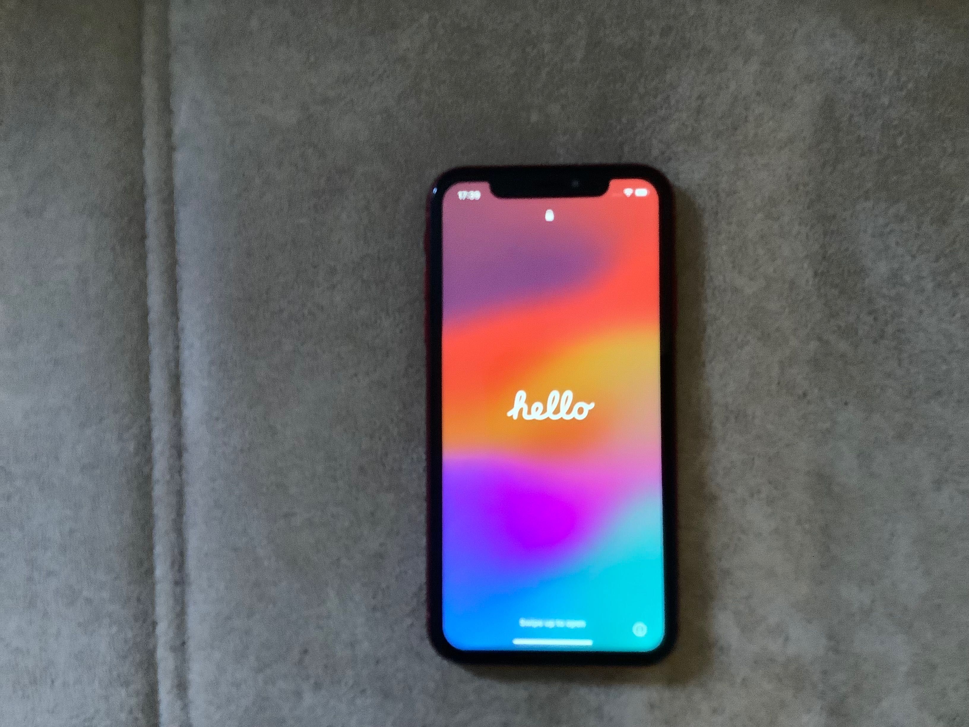 Продавам iPhone 14 като нов, без забележки подарък iPhone XR, като нов
