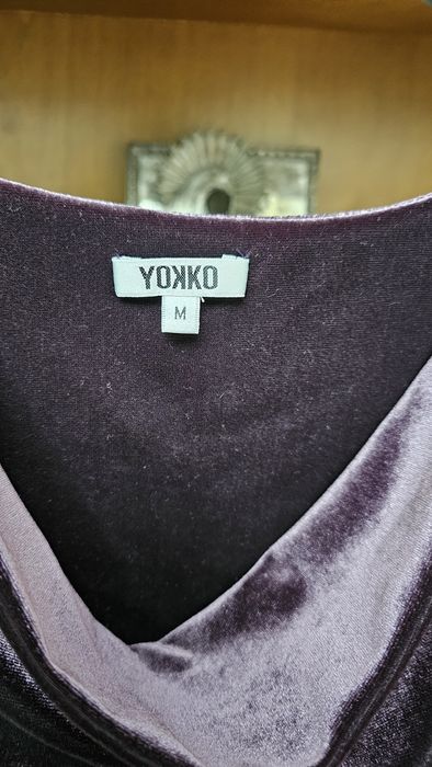 Vand rochie de catifea.