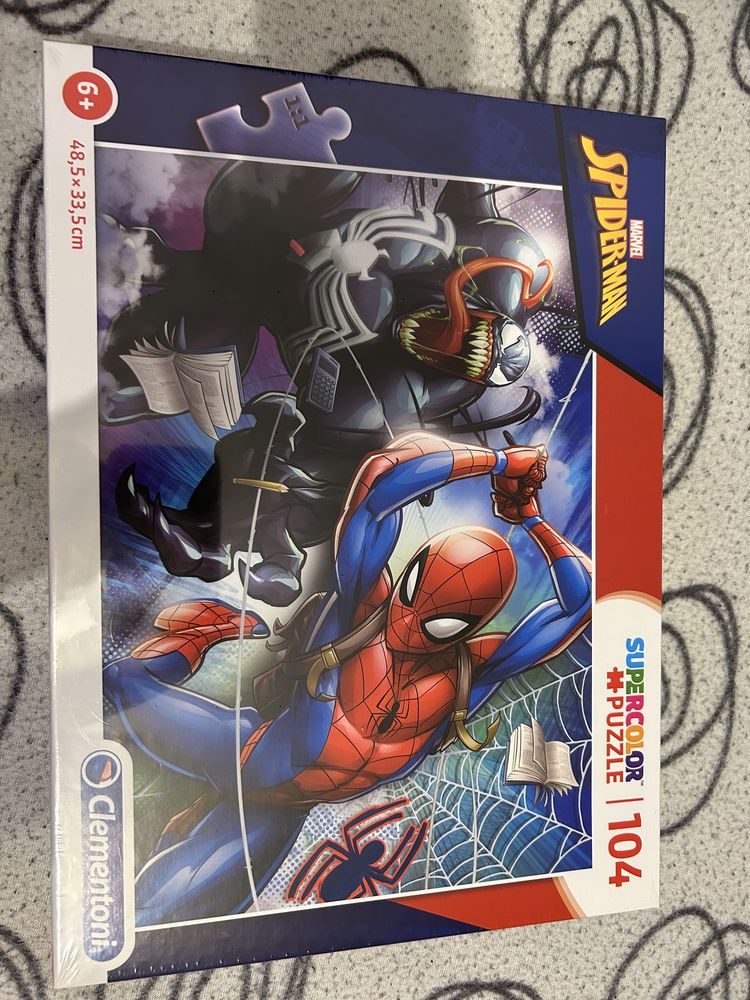 Lot puzzle-uri Spiderman&Easy english