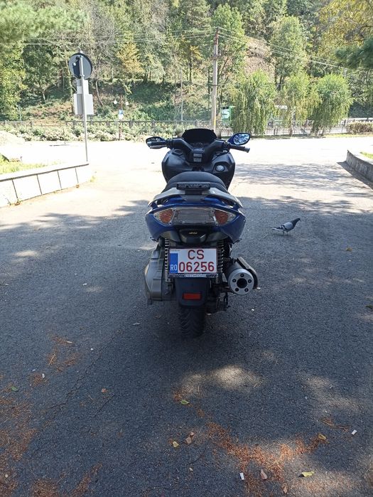 Kymco Xciting 500 maxi scooter