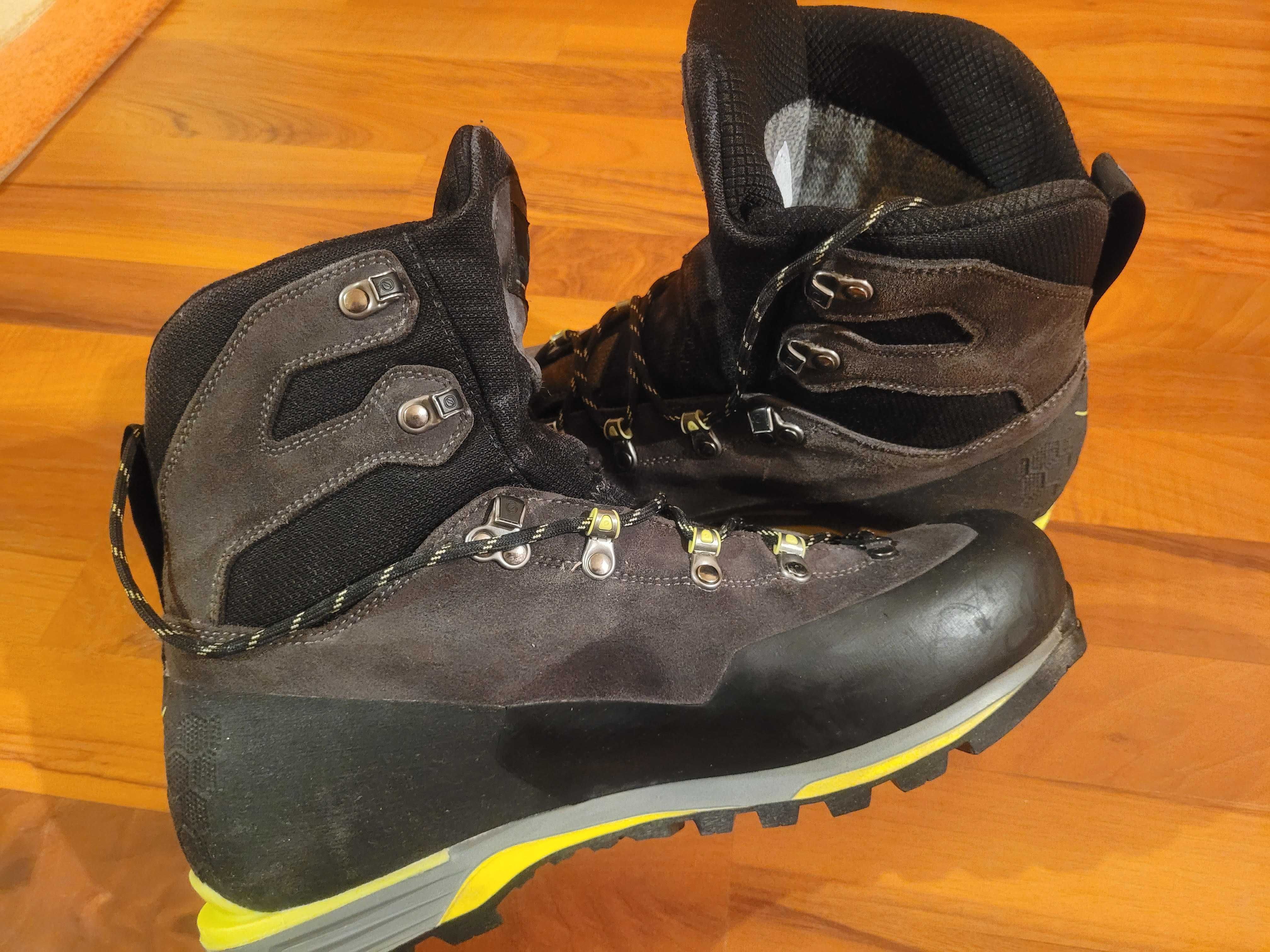 Bocanci Scarpa Manta Tech GTX 44.5