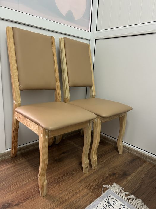 Срочно продаются стулья