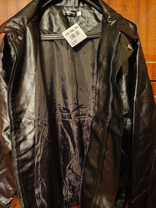 Продавам мъжко кожено яке- преход пролет/ есен