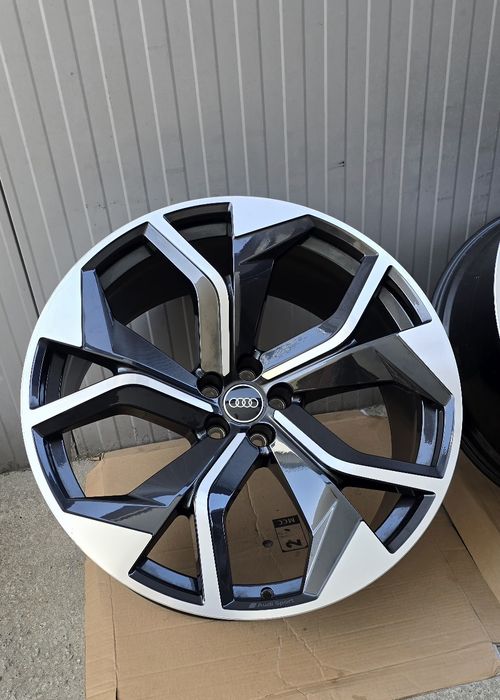 23" оригинални джанти  Audi Q8 ,RSQ 8