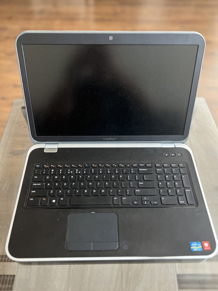 Лаптоп Dell inspiron 7720