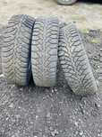 Зимние шипованные шины 185/65 R14 — 3 шт