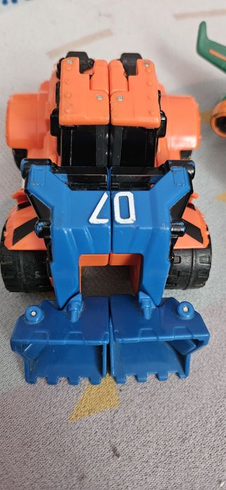 Тобот трансформер