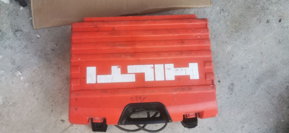 Къртач HIlTI TE 700-AVR SDS Max