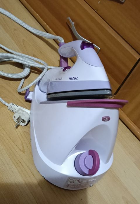 Stație de călcat Tefal