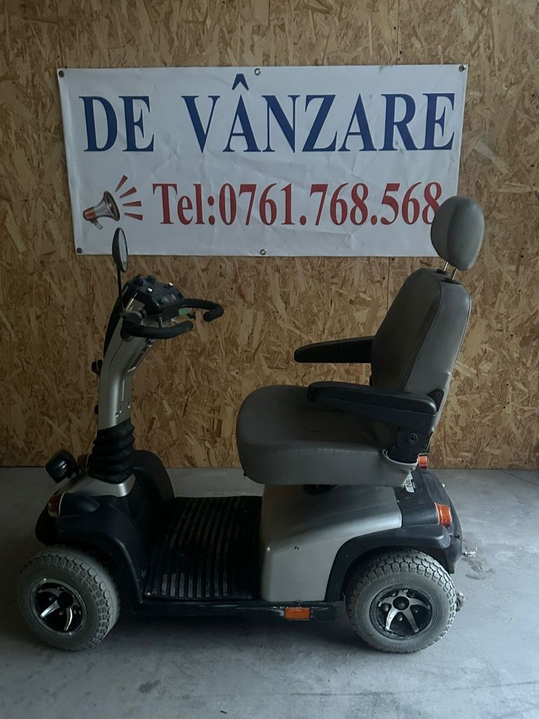 Cărucior scuter electric