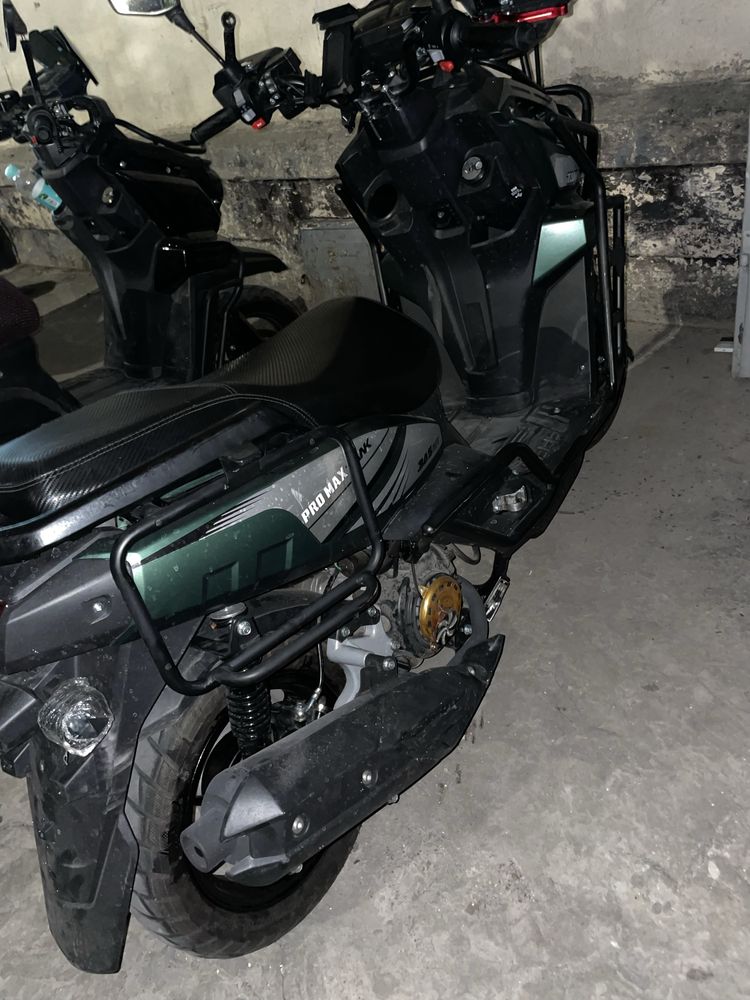 Skuter tank 15 kub yengi 400 km probeg