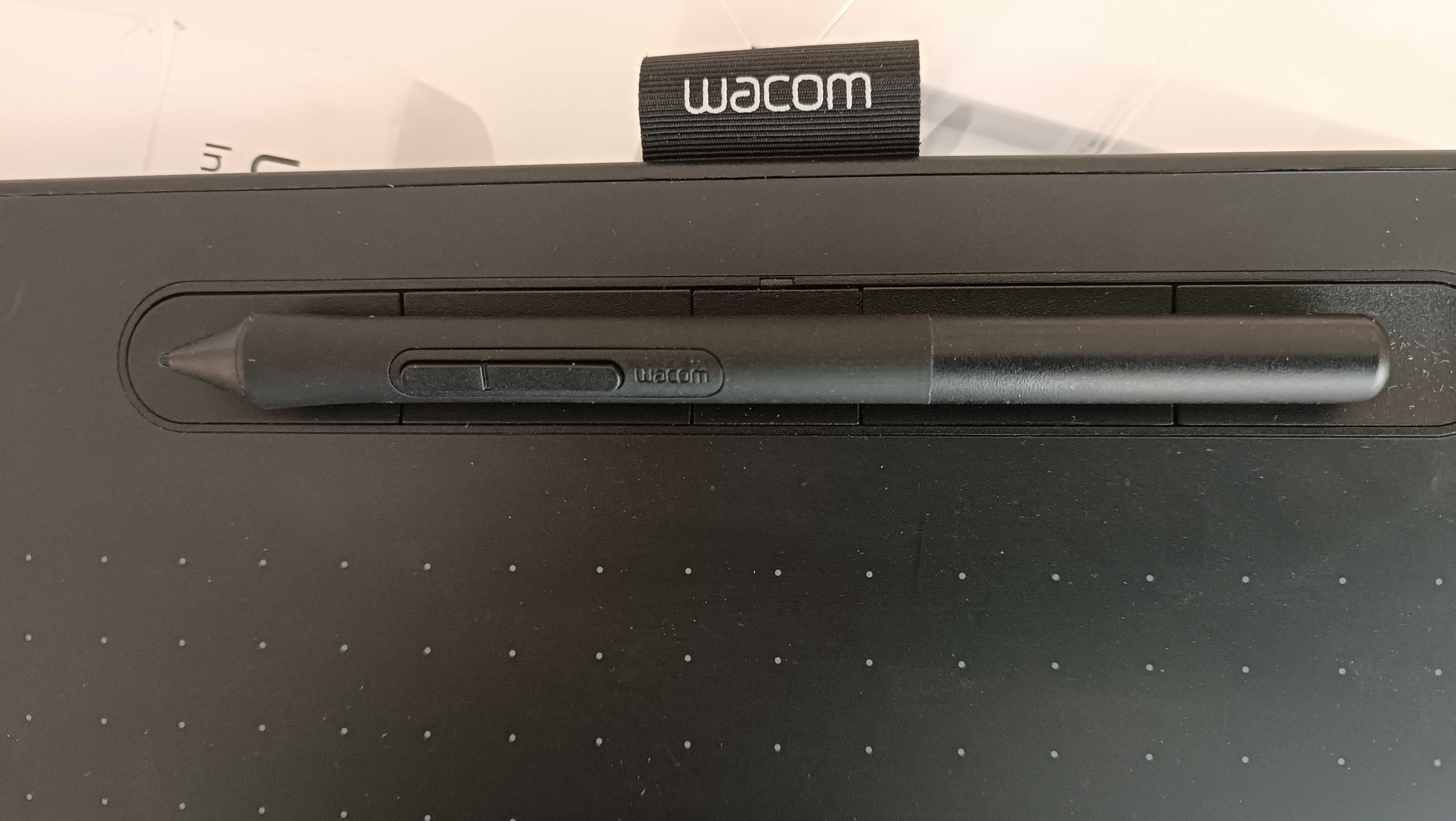 Графичен таблет Wacom Intuos M Bluetooth, Monoprice 110594 10"x6,25"