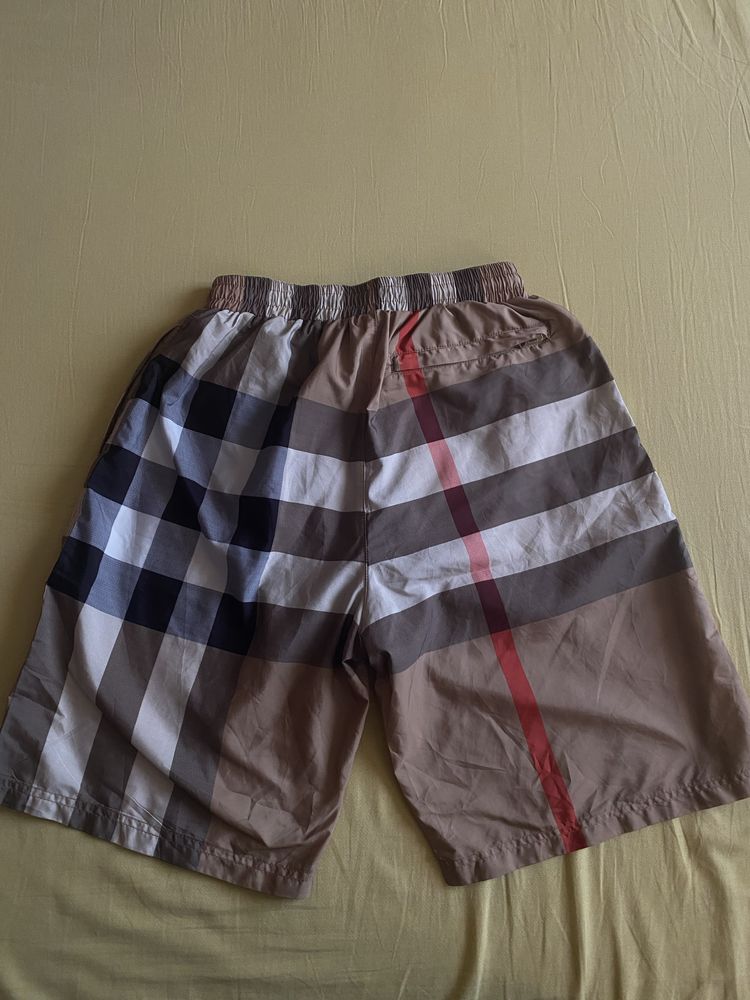 Burberry къси панталони