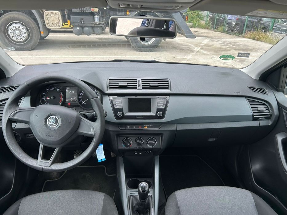 Vând skoda fabia euro 6 2015