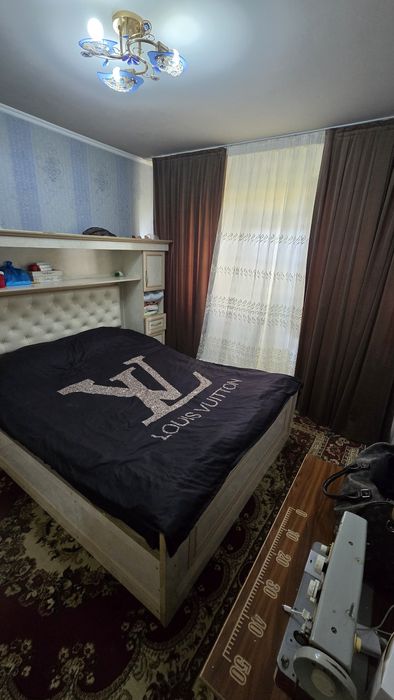 Kvartira 3 ta xona barcha jixoz va texnikalari bilan 4 etaj