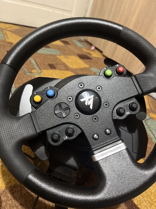 Волан за компютър и xbox thrustmaster tmx
