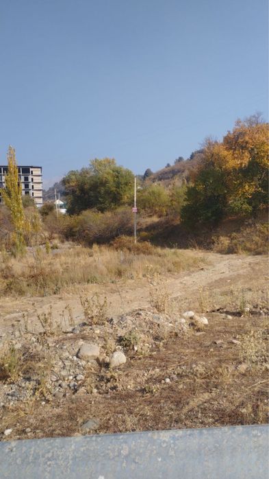 Продаеться земля в Амирсай 6 соток