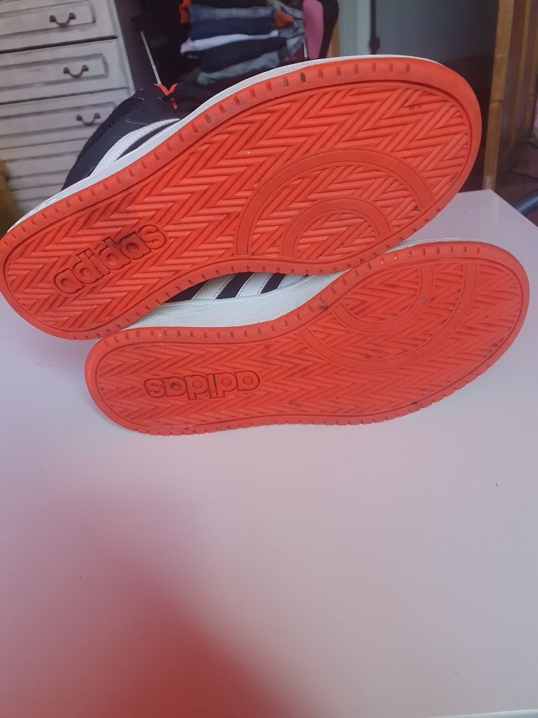Adidas gheata Adidas