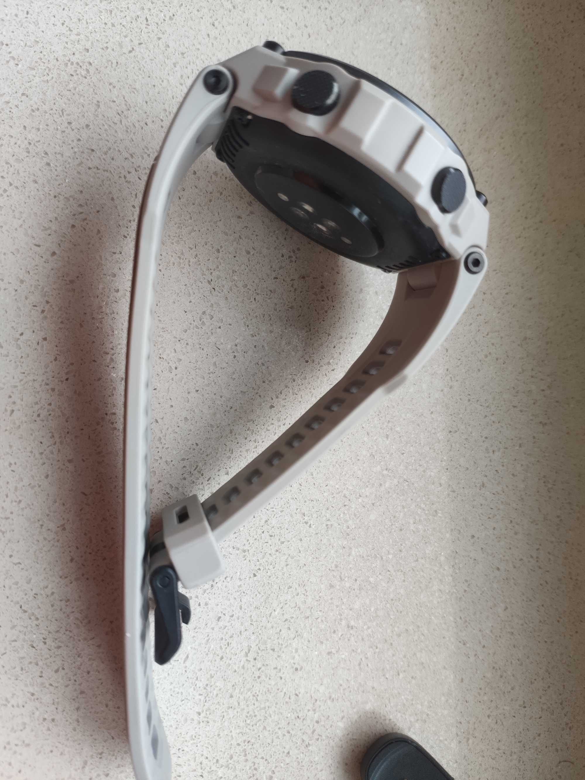 Смарт часовник Amazfit T-Rex