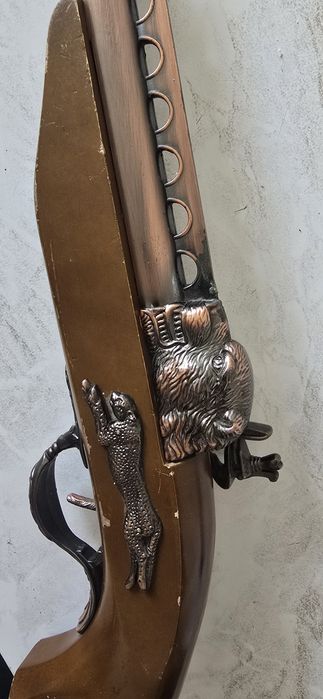 Pistol de  panoplie gen bricheta