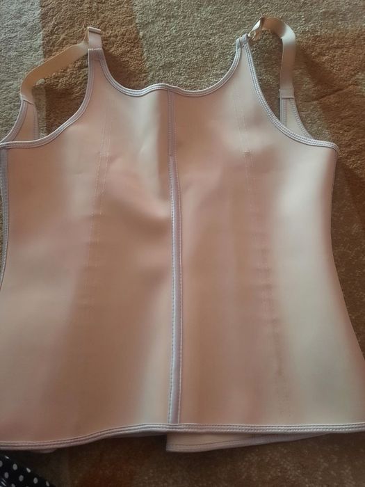 Beli shakilanturuvchi karset