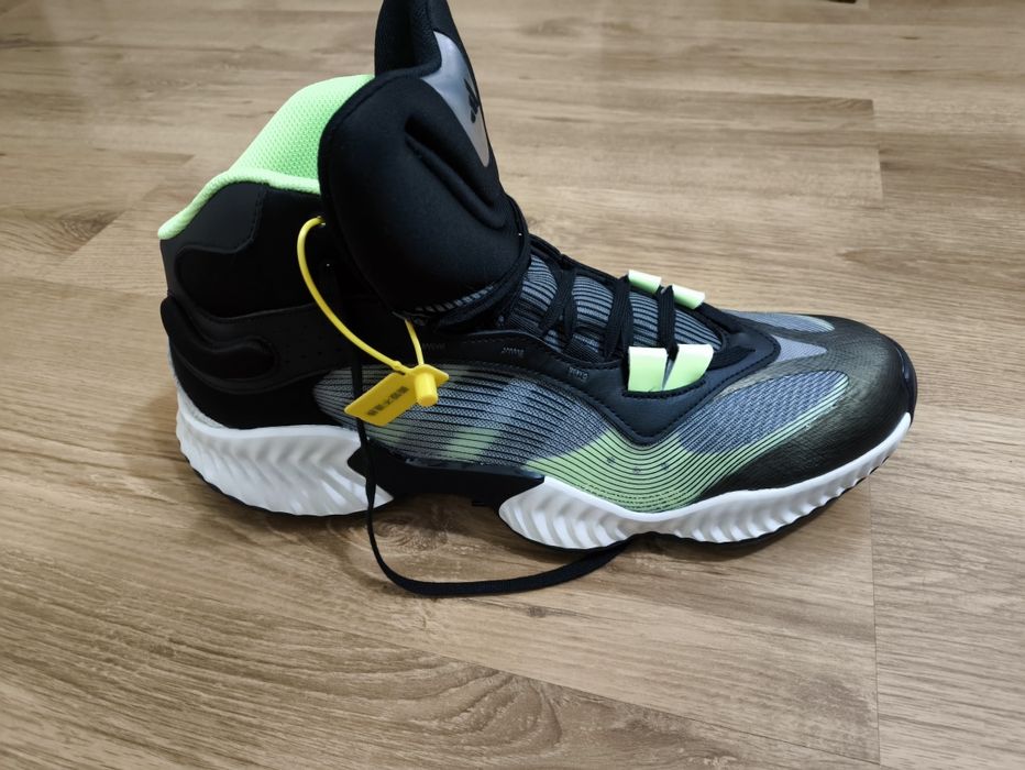 Продам баскетбольные кроссовки