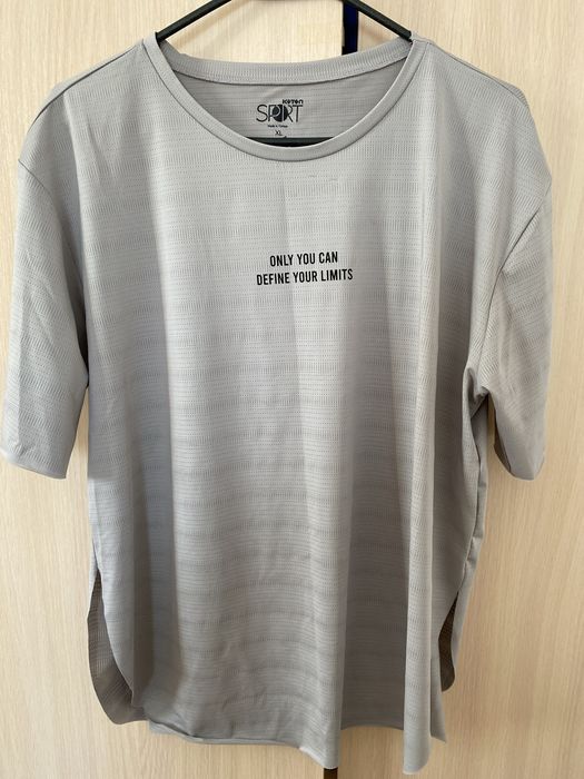 Футболка для фитнеса