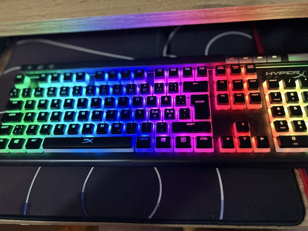 Клавиатура HyperX Alloy Elite 2