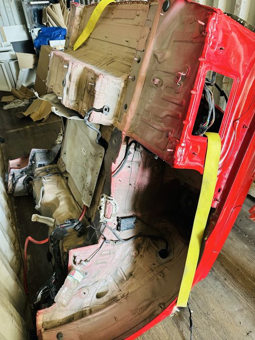 Задна част от купе за BMW M5 2023 година