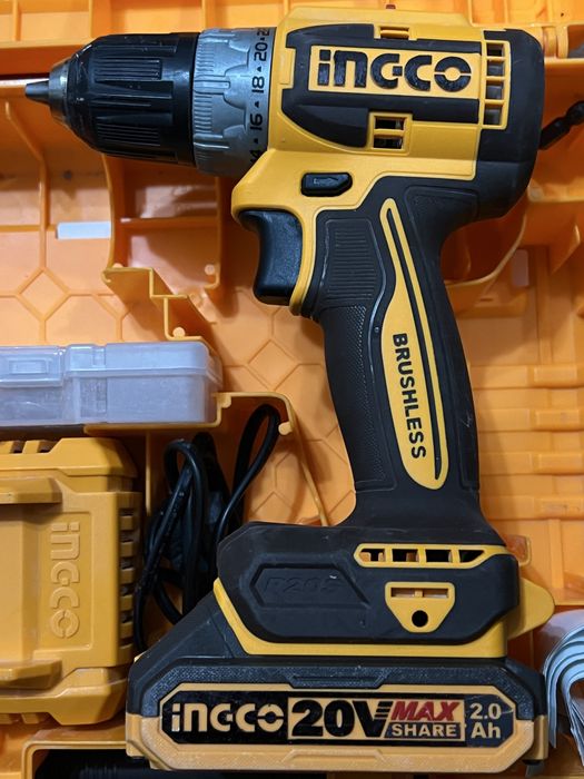 Шуруповерт ingco