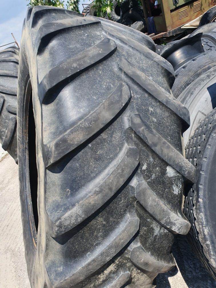 Гуми за трактор 600 65 38 Michelin