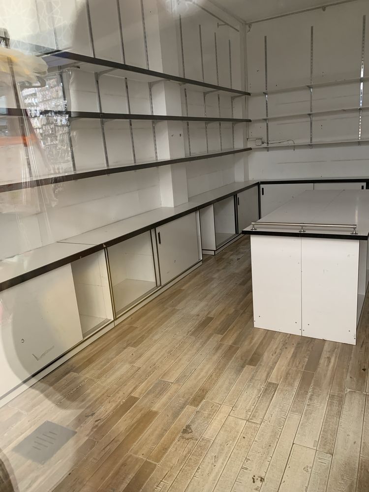 Vitrina stelaj. Laminand