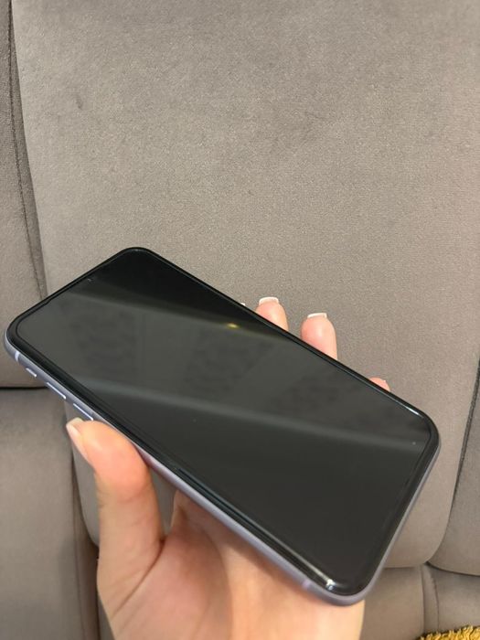 iPhone 11 в идеальном состоянии айфон
