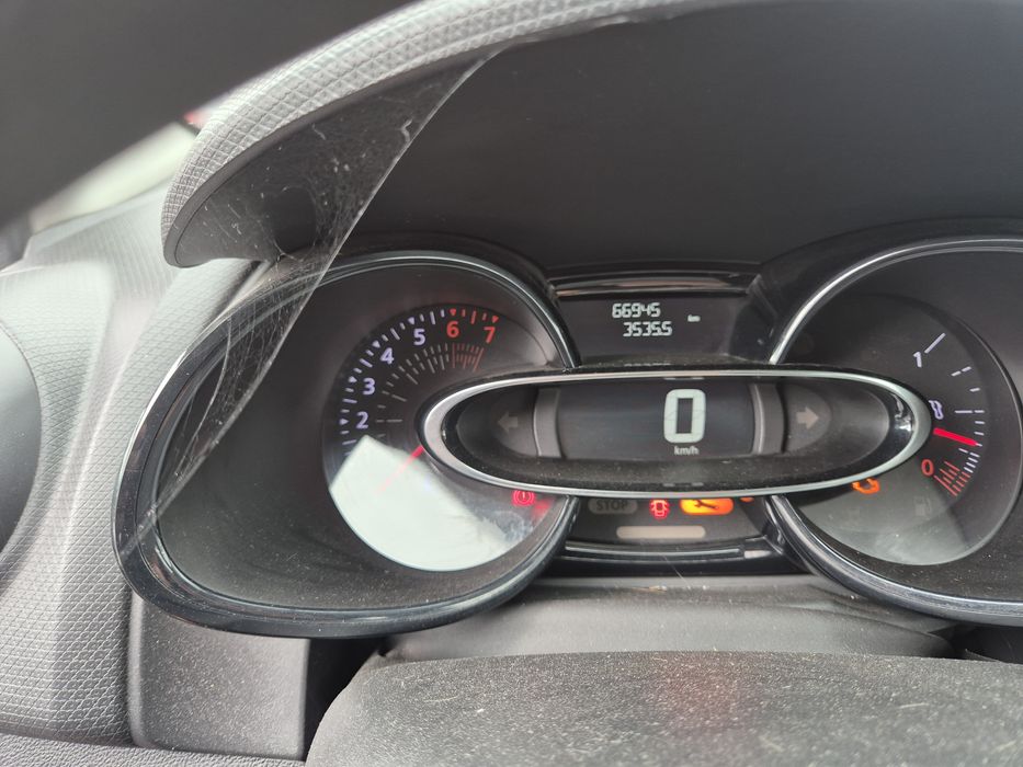 Renault clio 4 avariat lovit