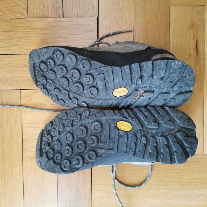 La sportiva N43,5 - туристически обувки