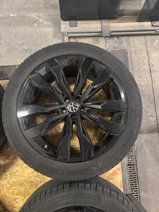 Jante Volkswagen Touareg R21 Originale Suzuka III BRIDGESTONE VARA