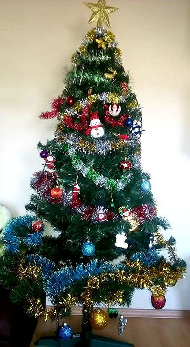 Изкуствена коледна елха