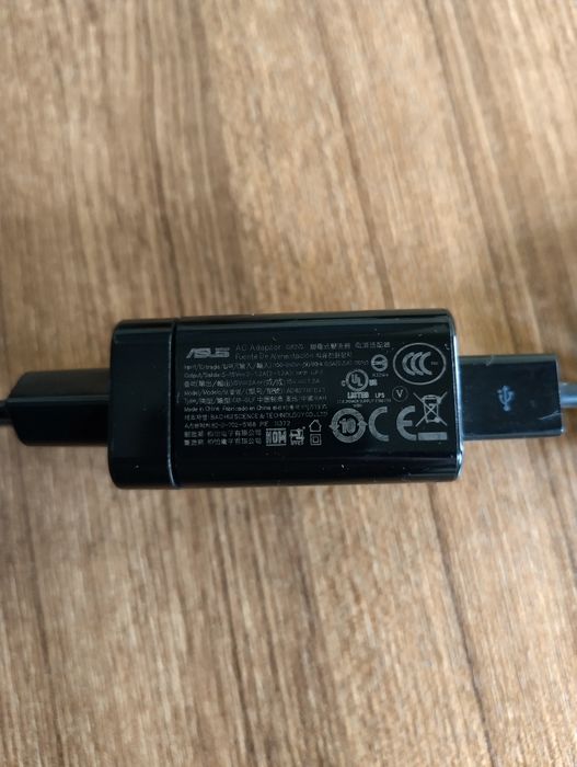 Vind încărcător pentru tabletă Asus