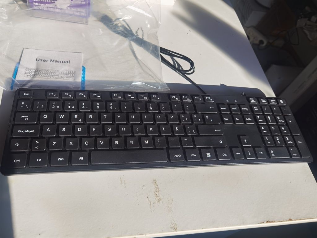 Tastatura PC cu cablu noua